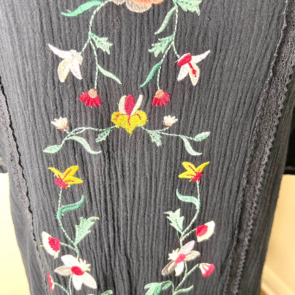 Oddi Boho Floral Embroidered Mini Dress Navy SZ M EUC - Picture 3 of 7